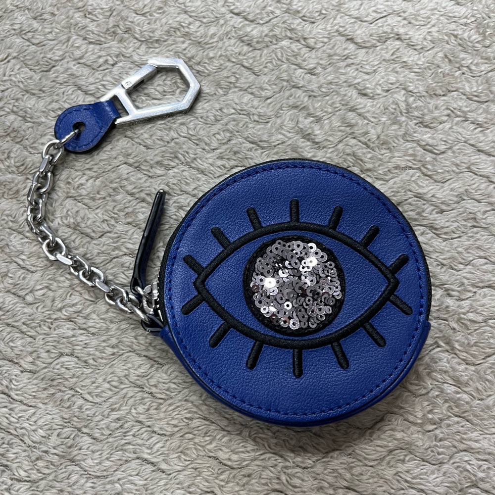 Kendal and Kylie little round purse/wallet